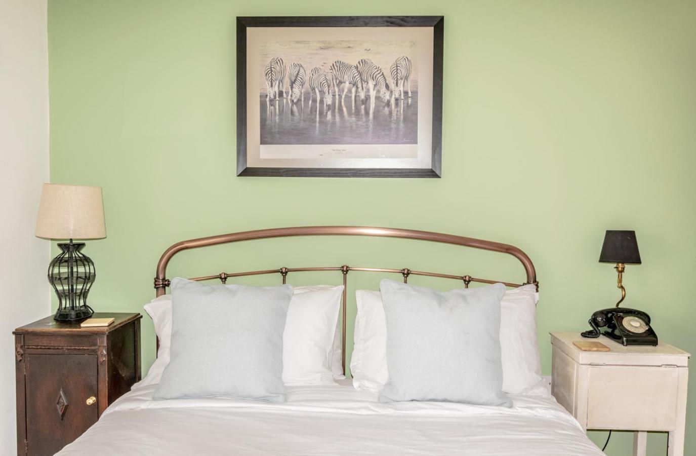 Stylish 2 Bedrooms Cosy & Bright Cottage, Pet Friendly, Sleeps 5, Titchfield Village - Summer Special Offer!! - By Blue Puffin Stays ภายนอก รูปภาพ